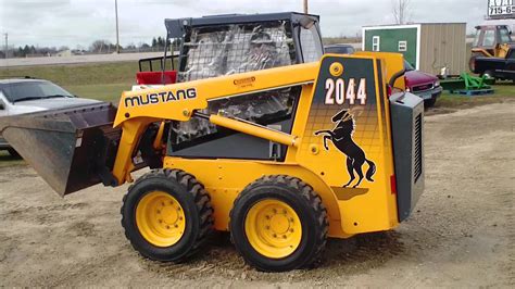 2044 skid steer oil|2044 mustang hydraulic oil.